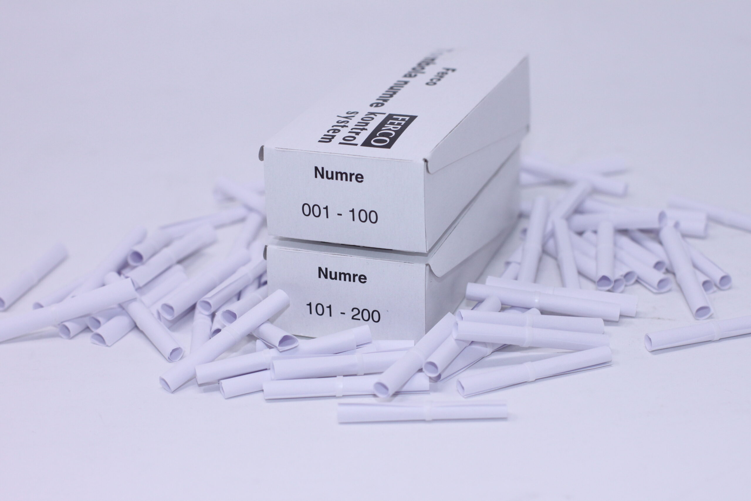 Tombolanumre Hvid Til Forsendelse - produktbillede